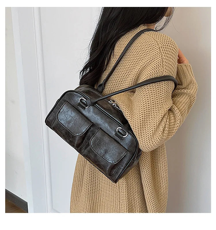 Borsa baguette donna retrò con doppie tasche frontali – trendy piccola underarm per il 2025