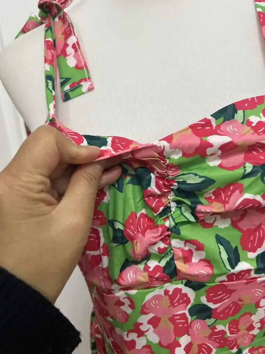 Abito mini estivo 2025 con stampa, scollo halter, spalline regolabili – Vestito donna fresco e unico