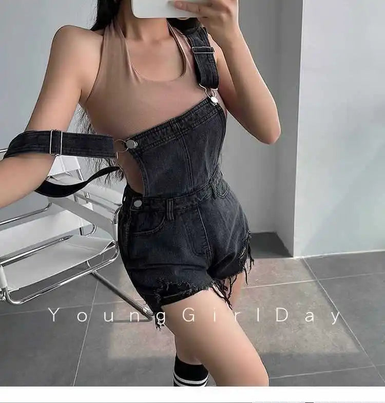 Salopette donna estiva in denim vita alta, strappi – overall shorts effetto slanciato