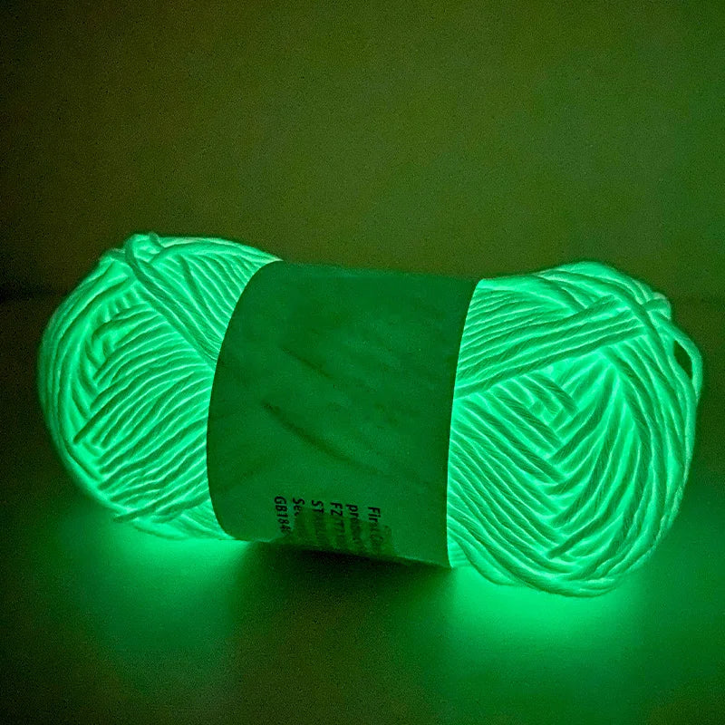 Filato luminoso in poliestere da 2 mm – Ideale per maglioni e cappelli che brillano al buio