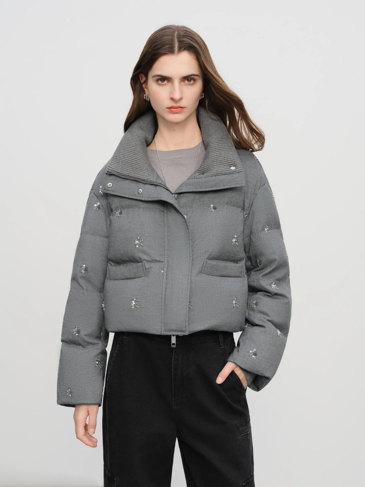 Piumino o gilet donna trapuntato con decorazioni - foto 15 della galleria