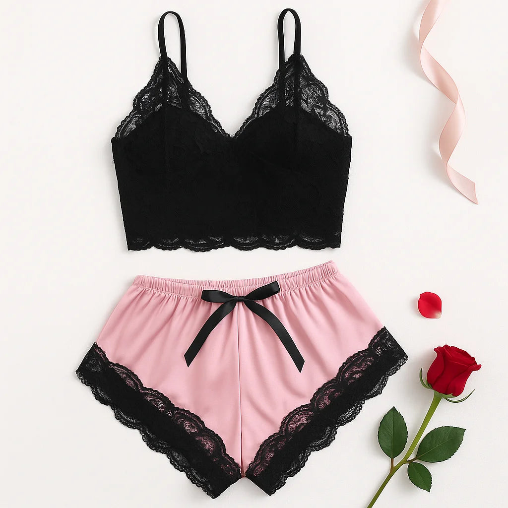 Completo Pigiama Sexy in Pizzo – Bralette e Shorts Coordinati 2 pezzi