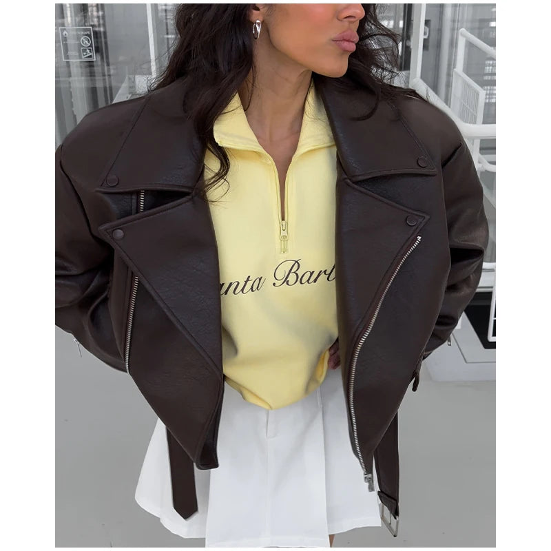Giacca bomber donna marrone vintage con collo a rever, cintura e zip ‒ outerwear street chic autunno/inverno 2025