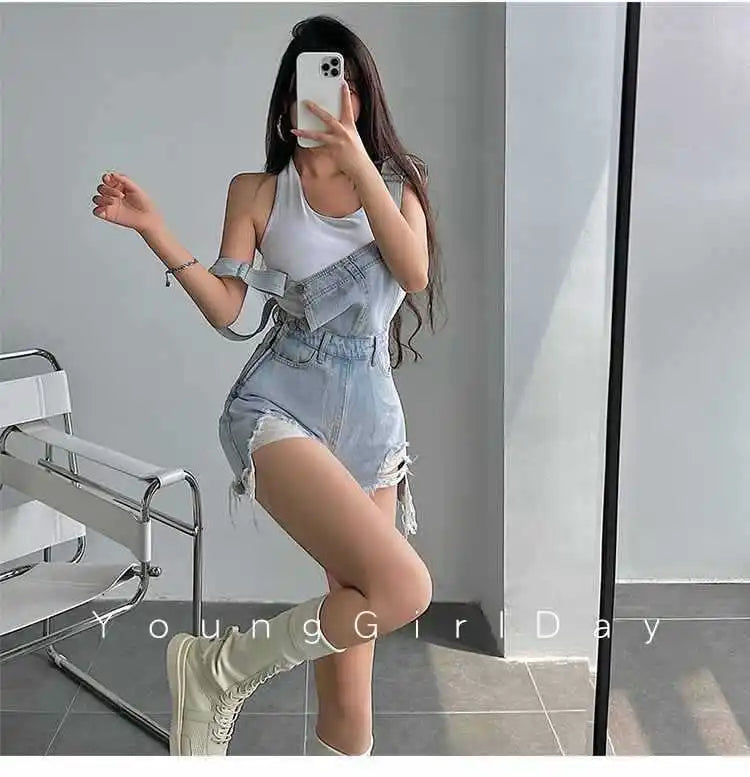 Salopette donna estiva in denim vita alta, strappi – overall shorts effetto slanciato