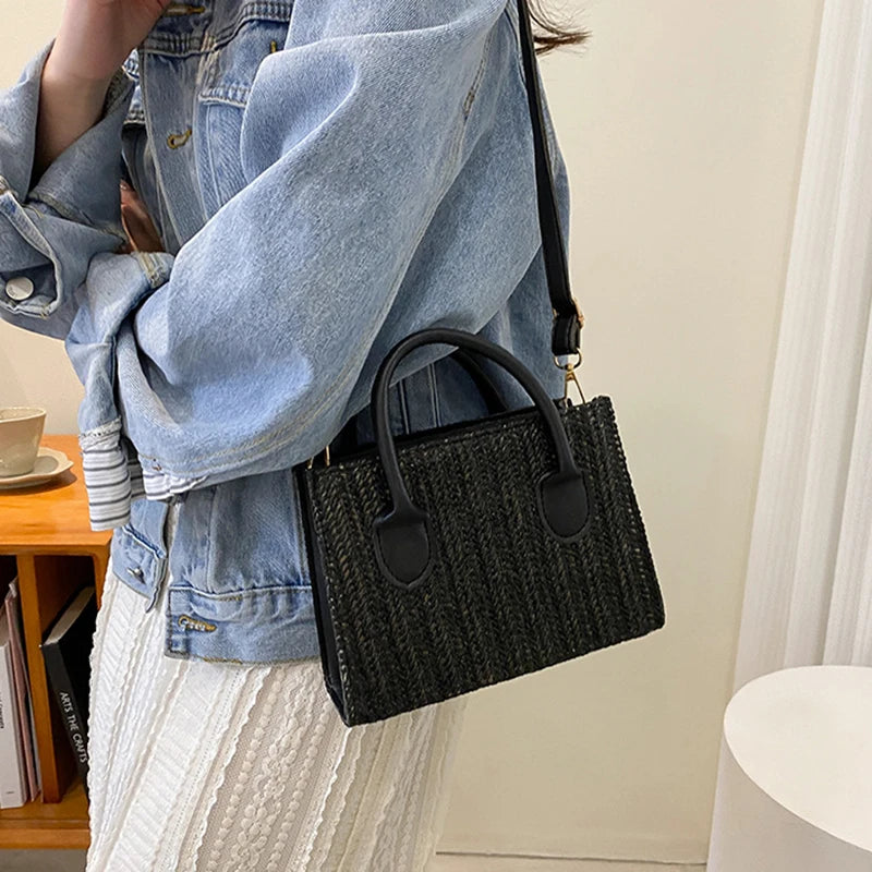 Borsa Tracolla Donna in Paglia Intrecciata – Stile Casual