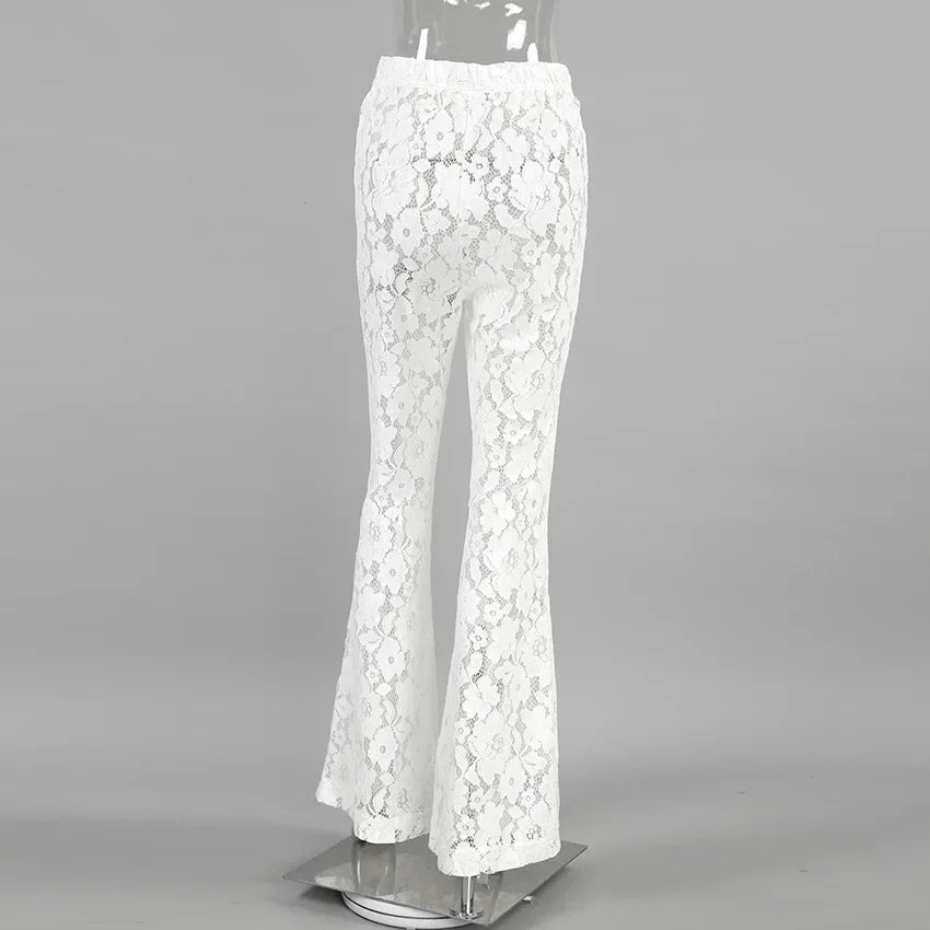 Pantaloni flare bianchi a vita alta in pizzo floreale – Estate 2025