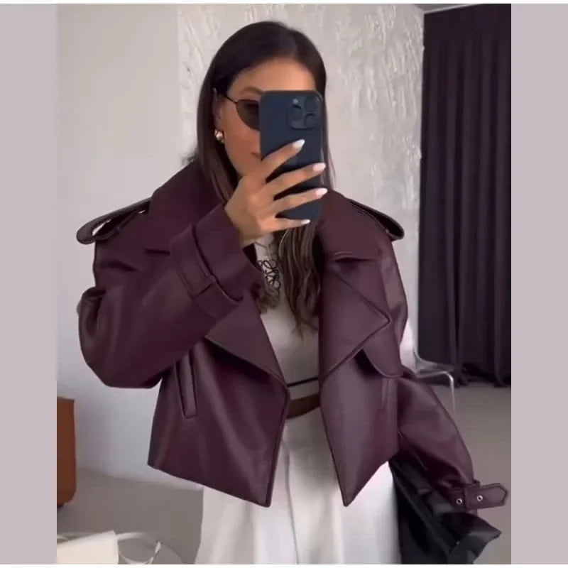 Giacca bomber donna marrone vintage con collo a rever, cintura e zip ‒ outerwear street chic autunno/inverno 2025