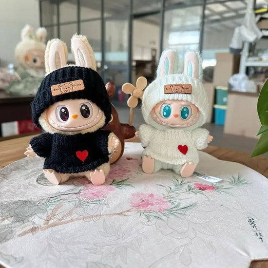 Set di abbigliamento per bambola Labubu da 17 cm – Cappello orso e maglione con cuore