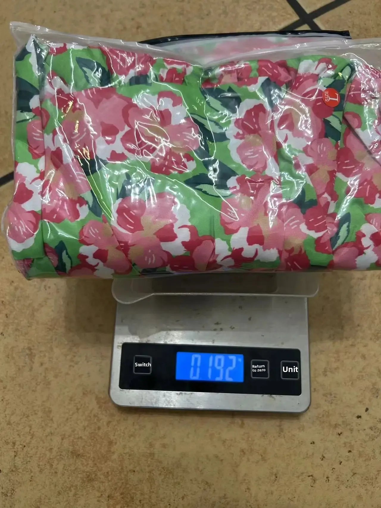 Abito mini estivo 2025 con stampa, scollo halter, spalline regolabili – Vestito donna fresco e unico
