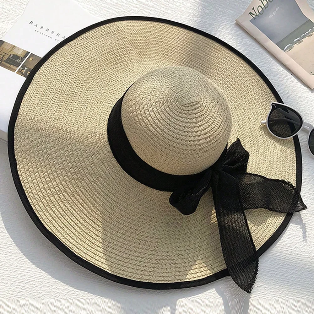Cappello donna estivo in paglia con fiocco decorativo, tesa larga e colori eleganti
