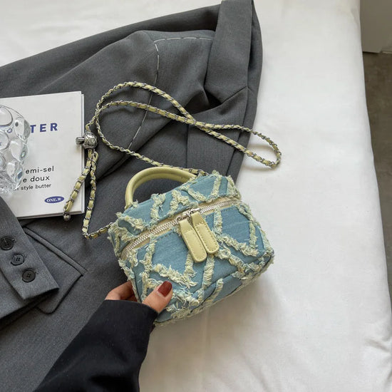 Borse donna in denim effetto sfrangiato con tracolla, disponibili in diversi colori moda