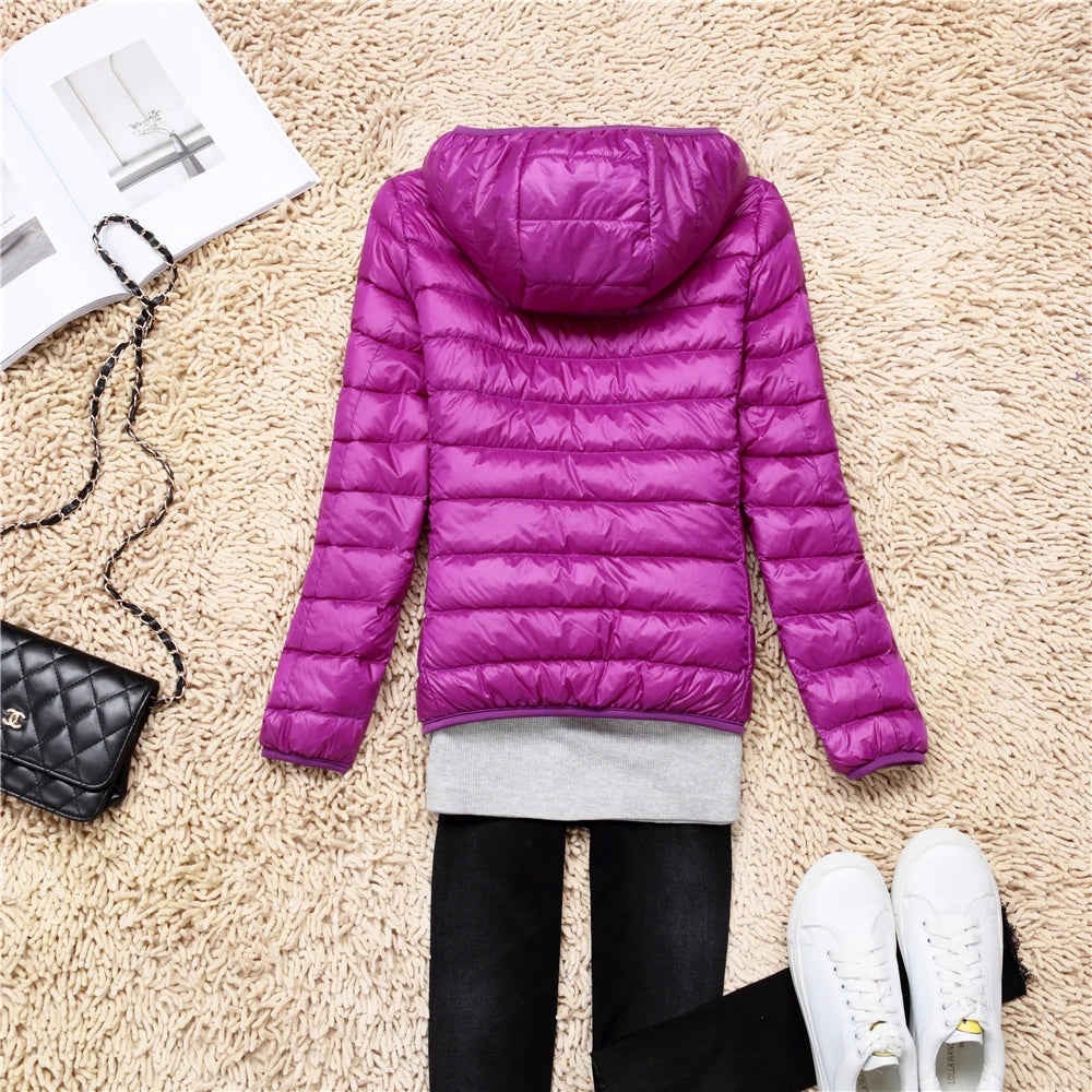 Giacca puffer donna 15 colori – ultra-leggera, coprente fino a 7XL, packable con cappuccio primavera/autunno 2025