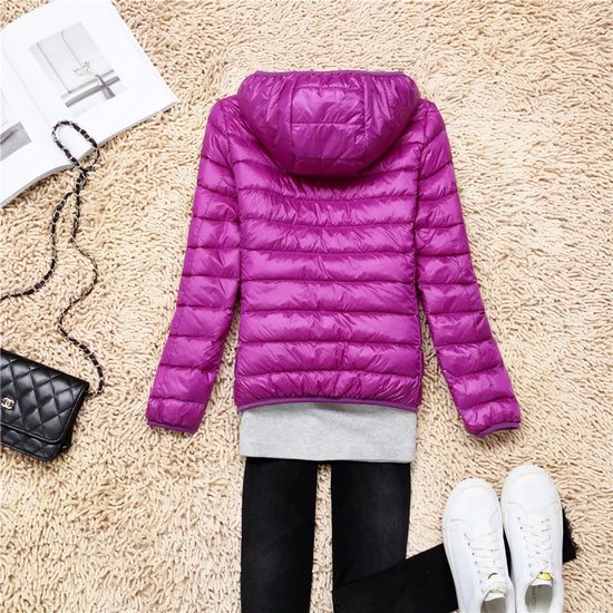 Giacca puffer donna 15 colori – ultra-leggera, coprente fino a 7XL, packable con cappuccio primavera/autunno 2025