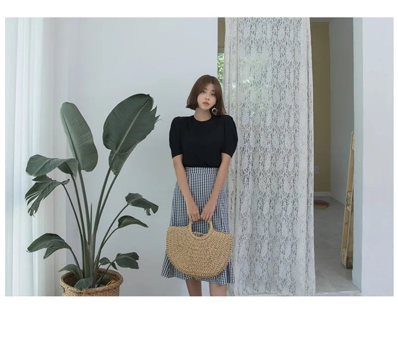 Moon Bag in paglia intrecciata – Borsa estiva a mezzaluna in tre dimensioni (S, M, L)