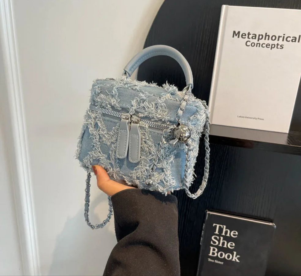Borsa in Jeans Donna Stile Fashion – Spalla e Tracolla, Design Sfrangiato 2025