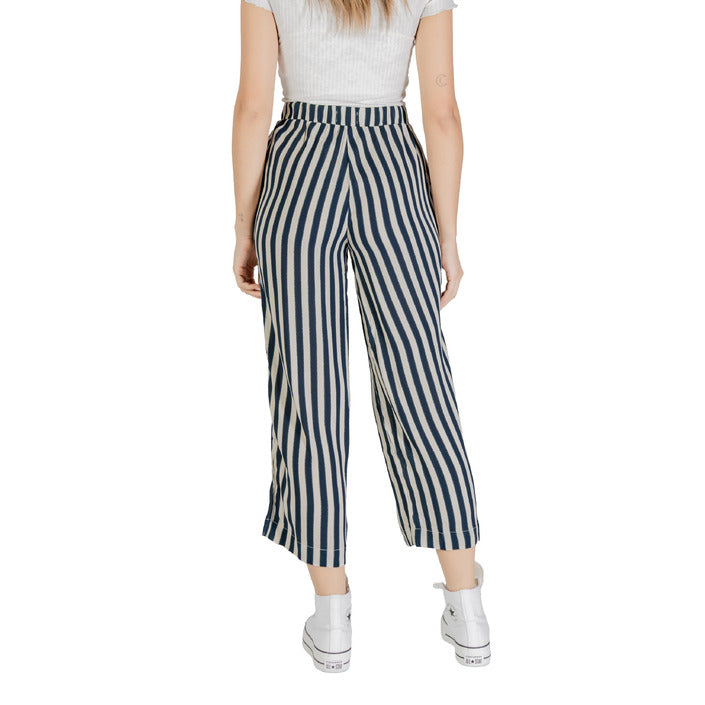 Pantaloni da donna estivi a righe blu e bianche, in viscosa leggera, con tasche frontali.