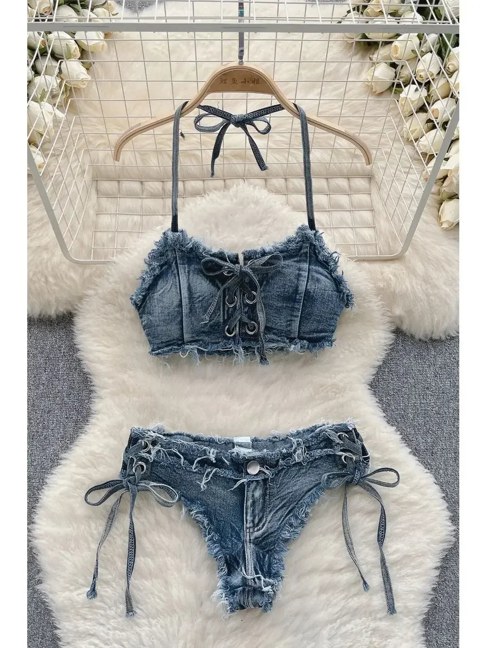 Set bikini donna 2025 con top bra e shorts a vita alta in denim