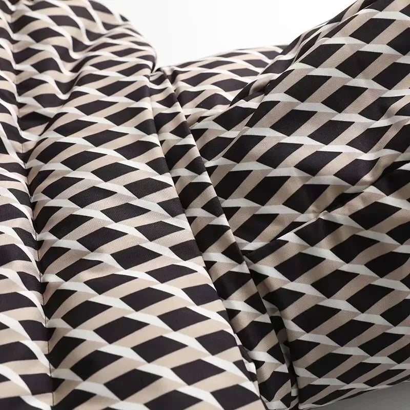 Piumino Donna con Cappuccio e Cintura - immagine 17