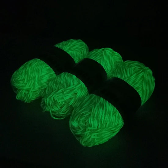 Filato luminoso in poliestere da 2 mm – Ideale per maglioni e cappelli che brillano al buio