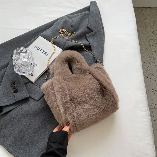 Shopper Tote Donna in Ecopelliccia Invernale – Borsa Furry Fluffy a Tracolla o Spalla