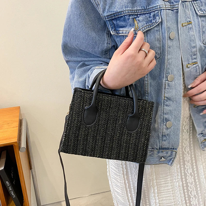 Borsa Tracolla Donna in Paglia Intrecciata – Stile Casual