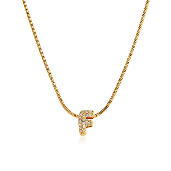 Collana iniziale personalizzabile A–Z con pavé di zirconi – acciaio, elegante