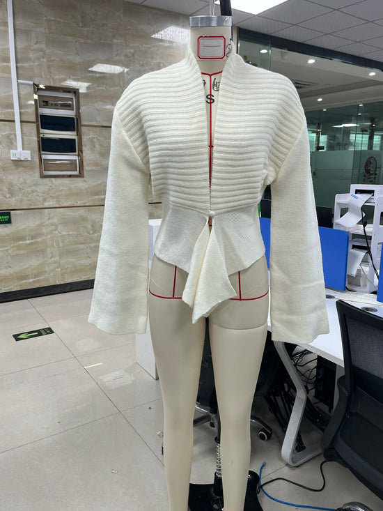 Maglione Y2K vintage da donna con scollo a V e collo revers – Slim fit knitwear retrò 2000s