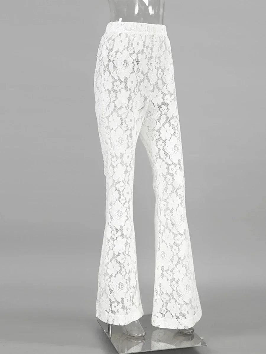 Pantaloni flare bianchi a vita alta in pizzo floreale – Estate 2025