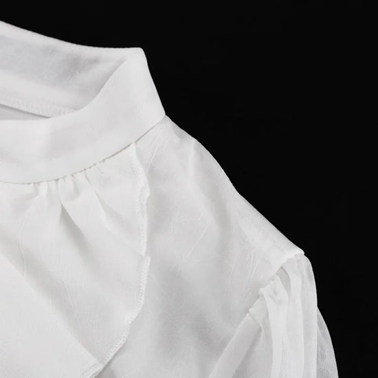 Abito bianco elegante mini con volant e leggero – 2025