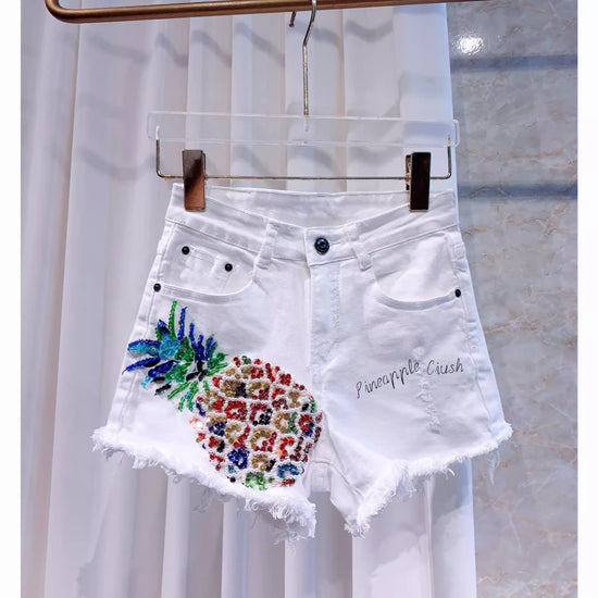 Shorts donna vita alta elasticizzati con strass – denim bianco slim fit per l’estate 2025