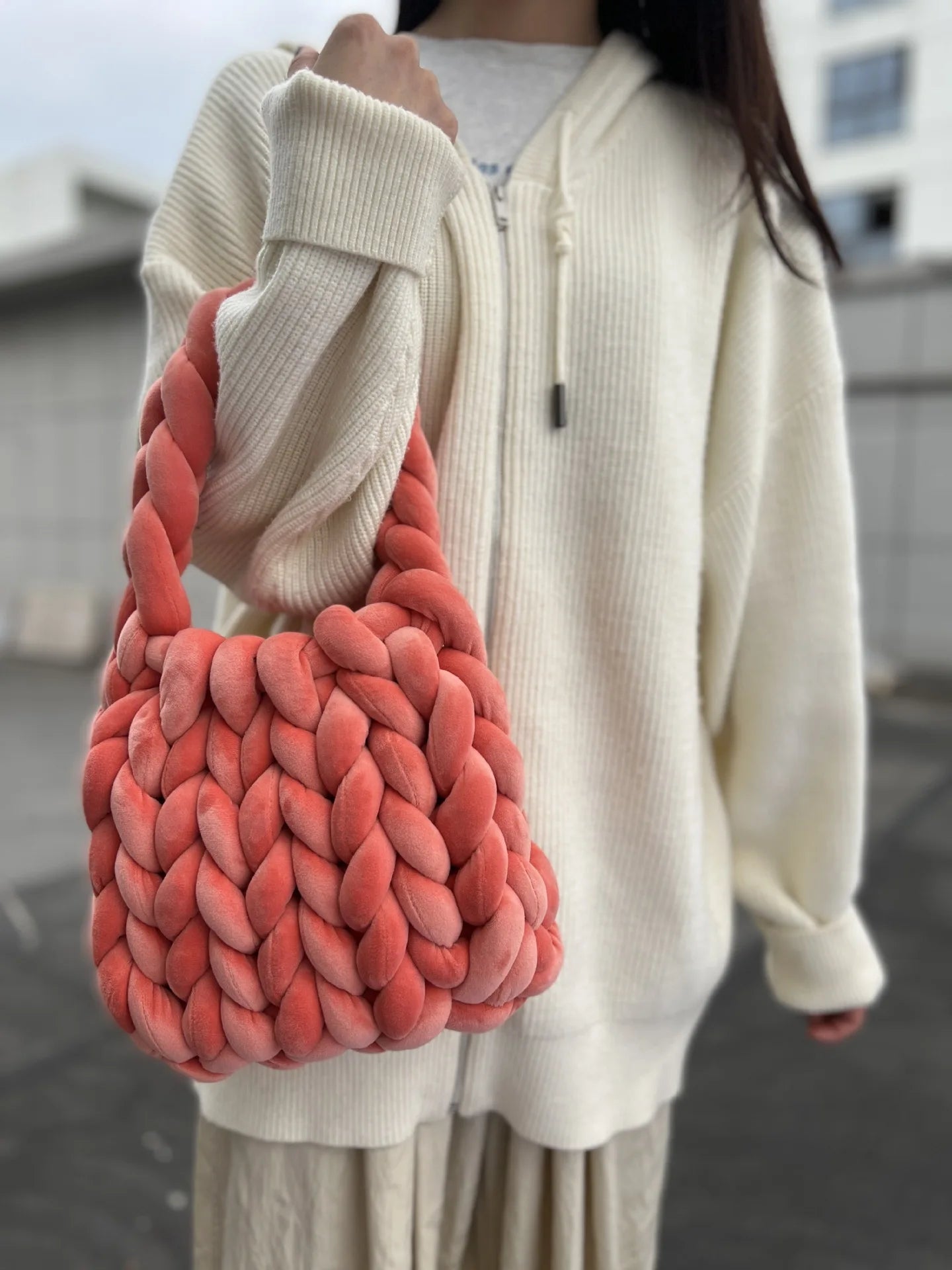 Borsa uncinetto in velluto intrecciato a mano – handbag artigianale unisex disponibile in più colori e dimensioni