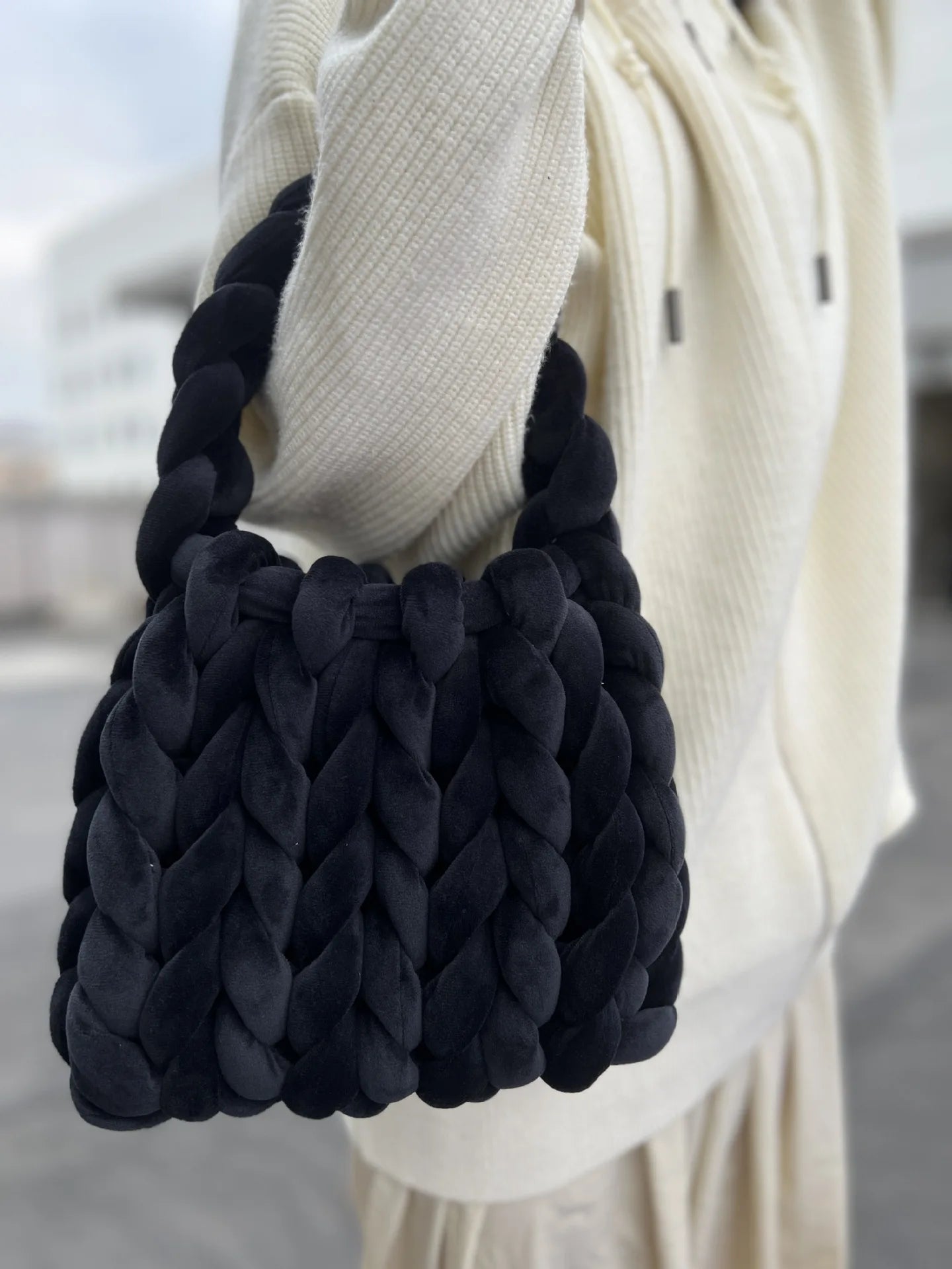 Borsa uncinetto in velluto intrecciato a mano – handbag artigianale unisex disponibile in più colori e dimensioni