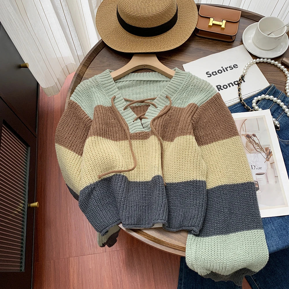 Pullover donna a righe multicolore con scollo lacciato – Maglione crop a maniche lunghe, knit casual autunno/inverno