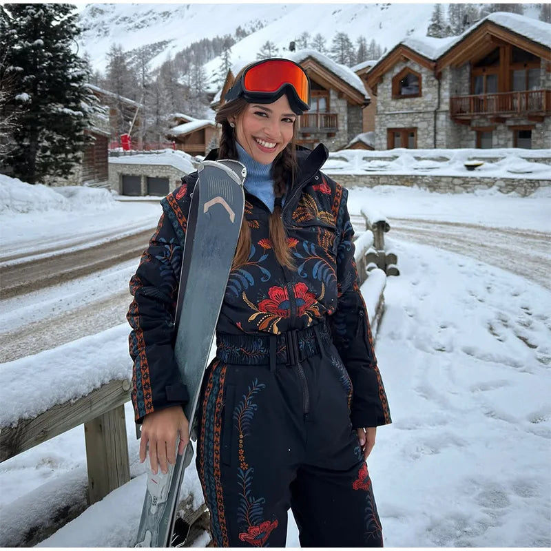 Tuta da neve donna con cappuccio, bianca o fantasia