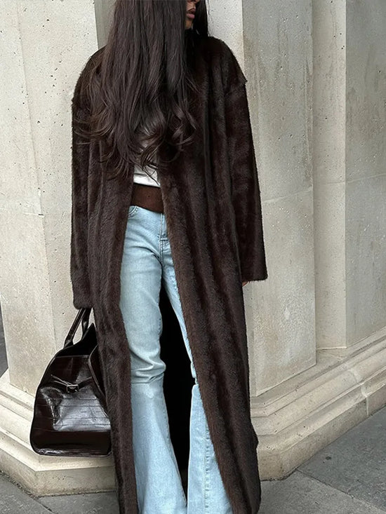 Cappotto donna in pelliccia sintetica dal taglio ampio