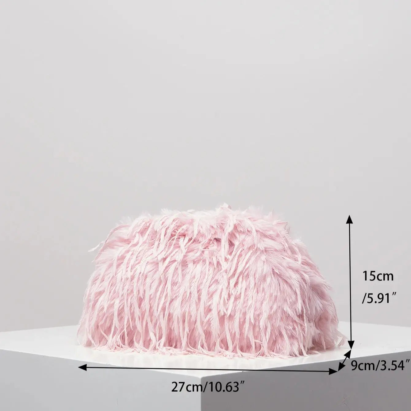 Clutch Y2K “Dopamine Style” in peluche candy-color – borsa da sera / clip bag fashion