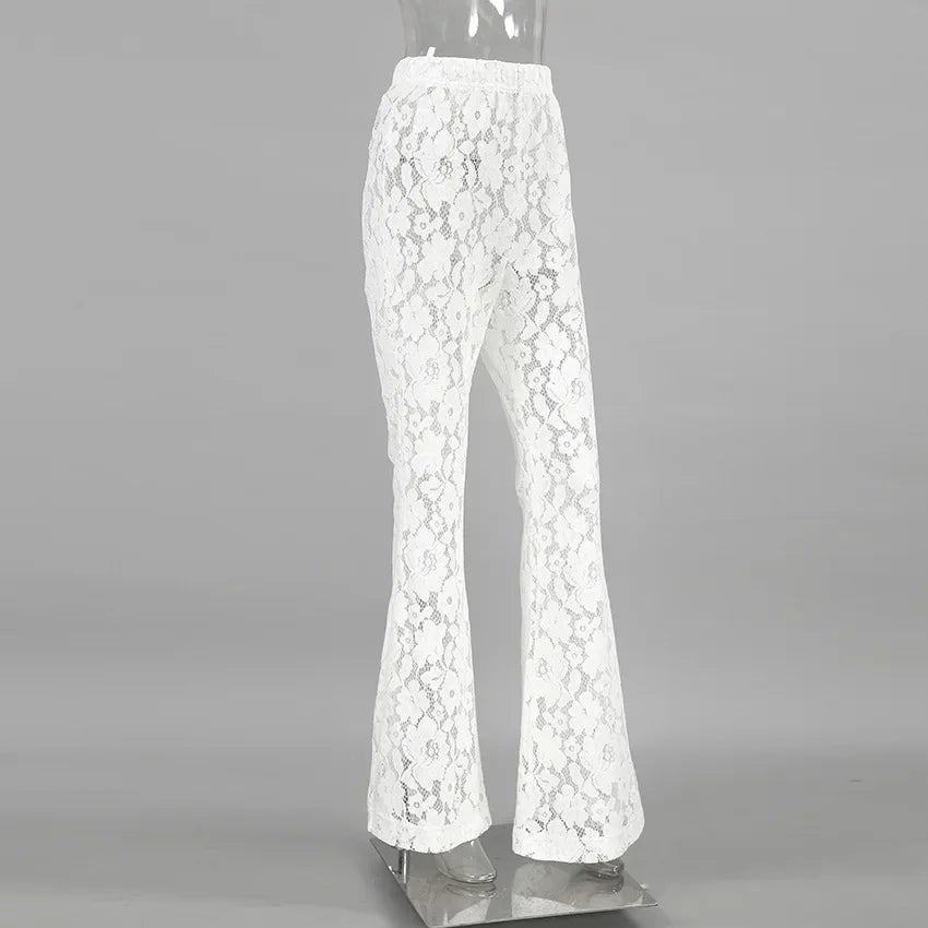 Pantaloni flare bianchi a vita alta in pizzo floreale – Estate 2025