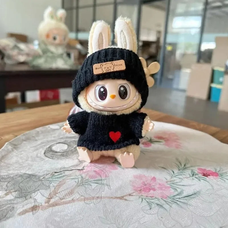 Set di abbigliamento per bambola Labubu da 17 cm – Cappello orso e maglione con cuore