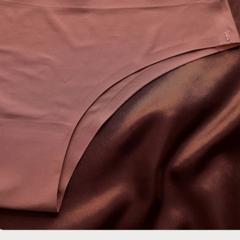 Set 4 pezzi mutandine donna seamless in ice silk – vita bassa G-string ultra sottile comfort quotidiano