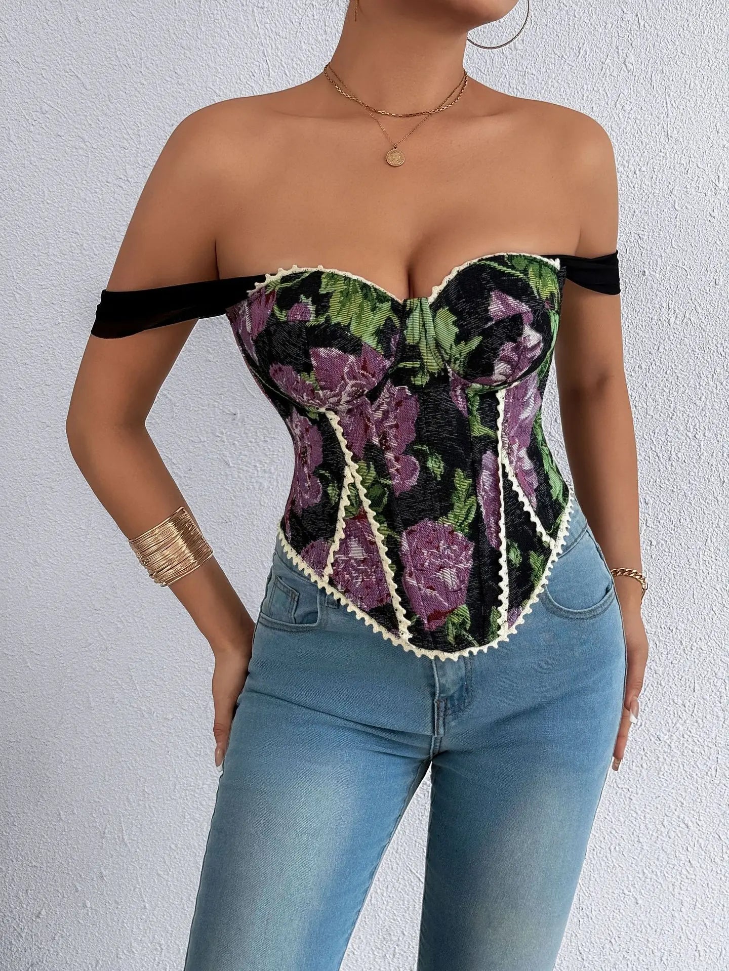 Top Donna in Pizzo Ricamato – Corsetto Elegante e Sexy