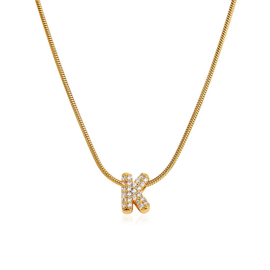 Collana iniziale personalizzabile A–Z con pavé di zirconi – acciaio, elegante