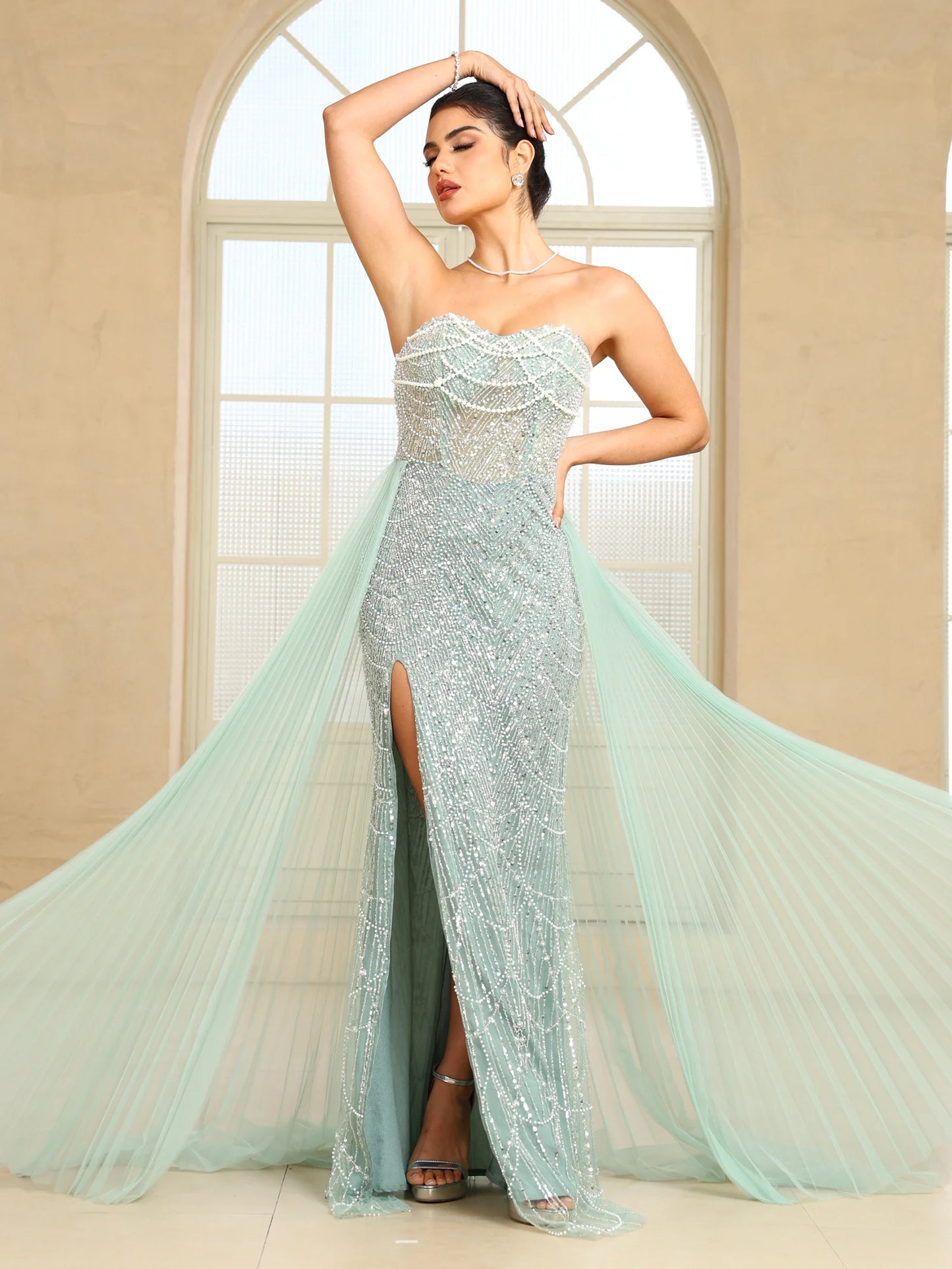 Abito Lungo Elegante con Spacco Alto – Vestito da Cerimonia e Gala