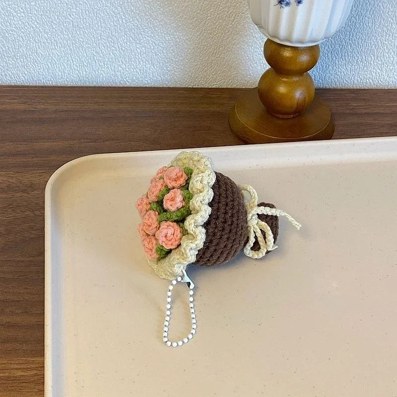 Portachiavi handmade a mini bouquet di fiori all’uncinetto – regalo dolce e artigianale