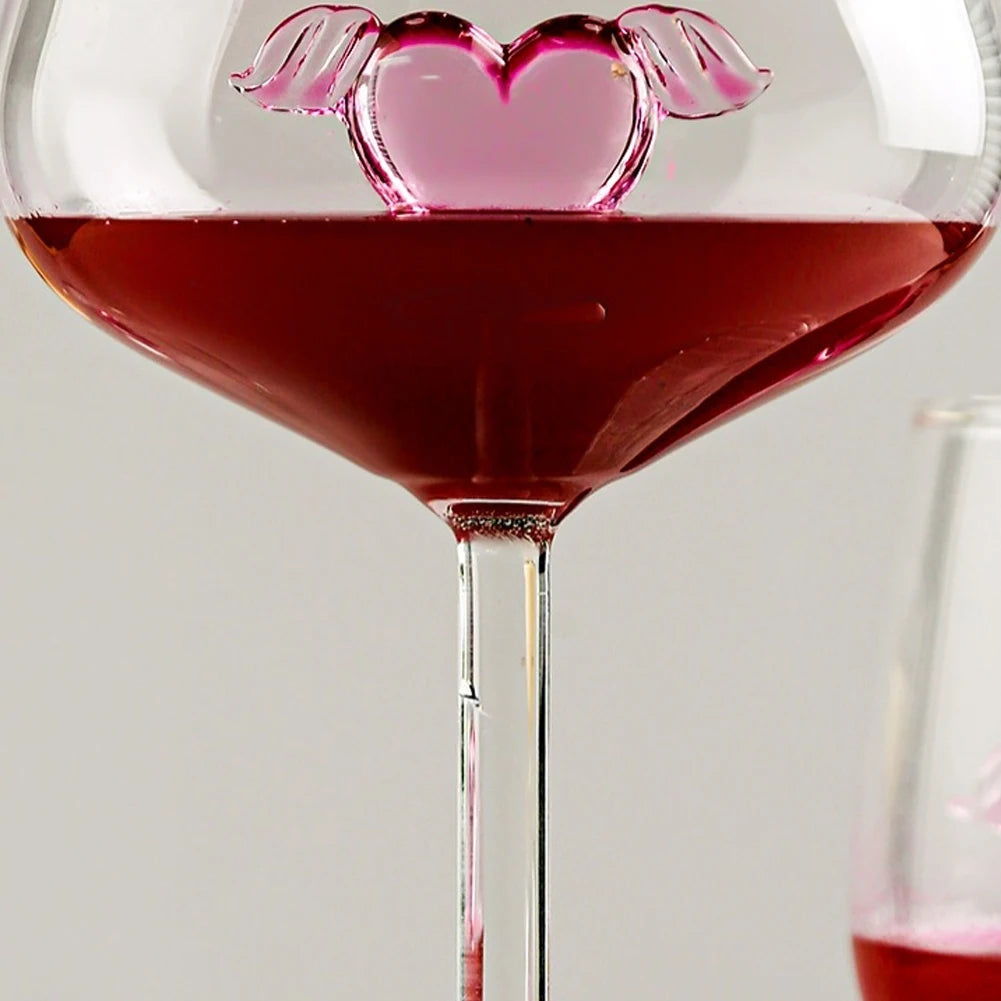 Set Bicchieri da Vino Rosso con Cuori Rosa – Calici Romantici per San Valentino