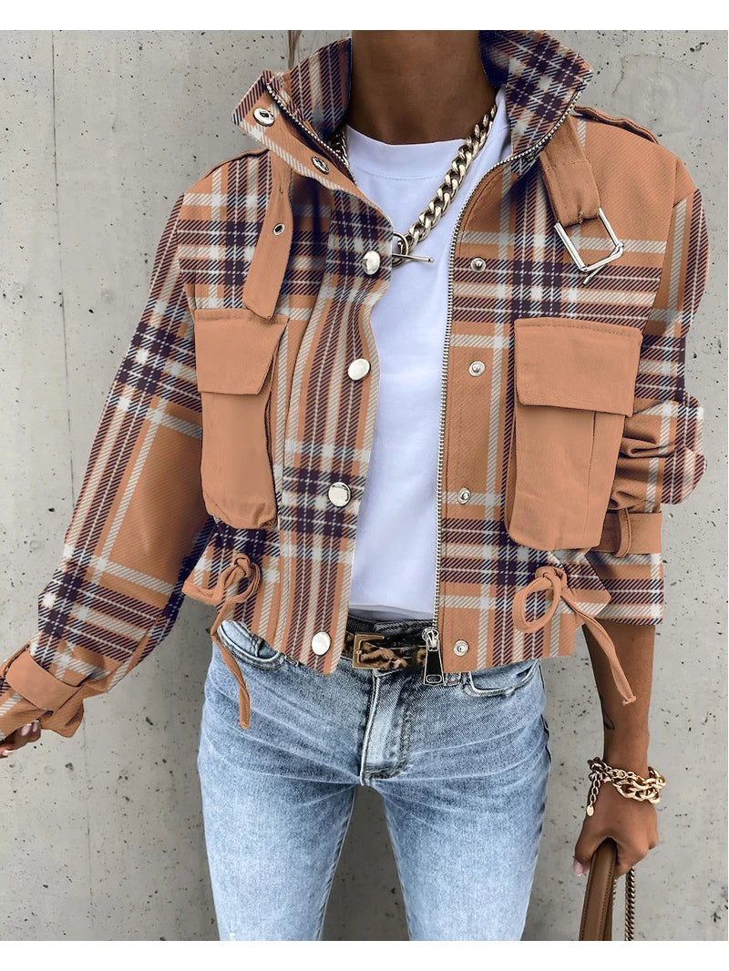 Giacca donna slim girocollo con tasche e bottoni – elegante e casual per autunno/inverno 2025