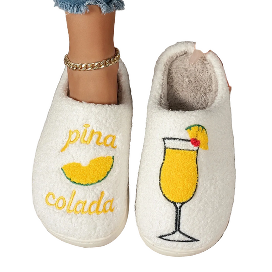Pantofole Donna Invernali simpatiche con Ricamo Pina Colada – Calde & Comode da Casa