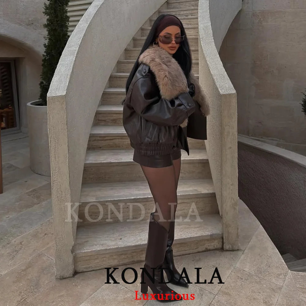 Giacca Donna Effetto Pelle con Collo Effetto Pelliccia - immagine 3