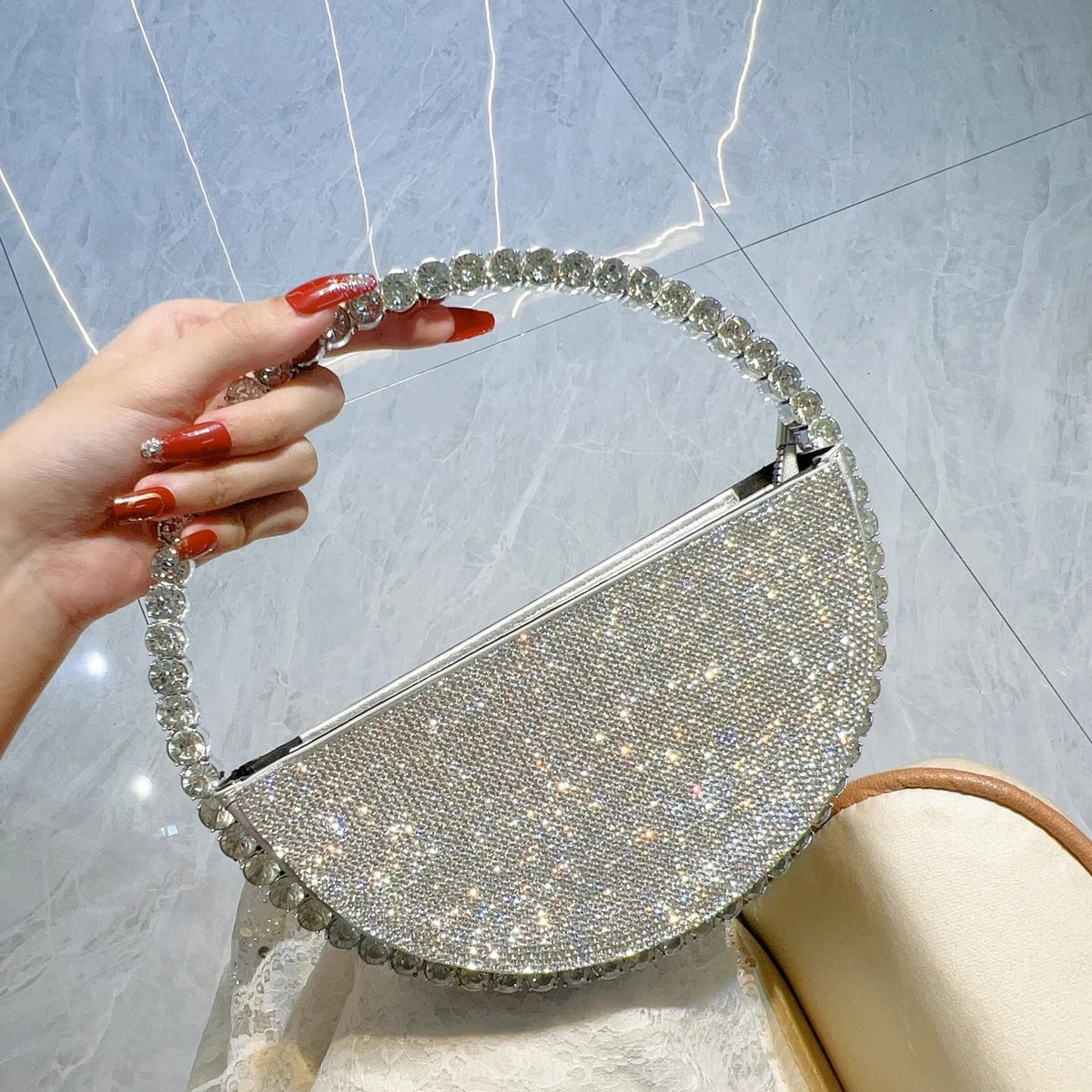 Clutch tonda glitter con strass – Borsa da sera elegante a forma di diamante piccola