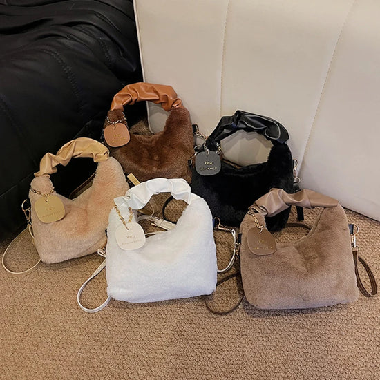 Borsa a mezzaluna in ecopelliccia donna – Hobo half-moon con manico arricciato e tracolla crossbody