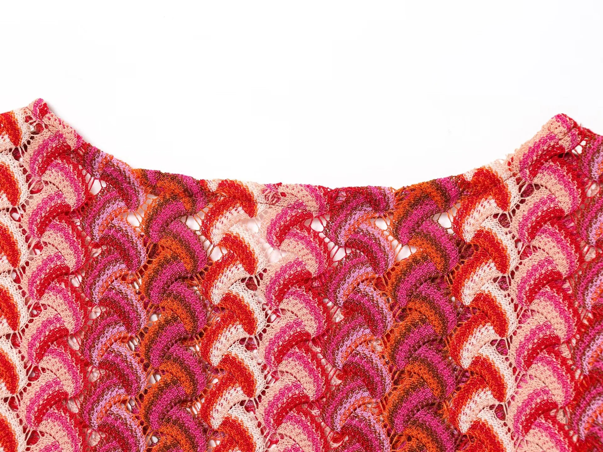 Coordinato donna in maglia crochet – top corto girocollo e pantaloni dritti vita alta